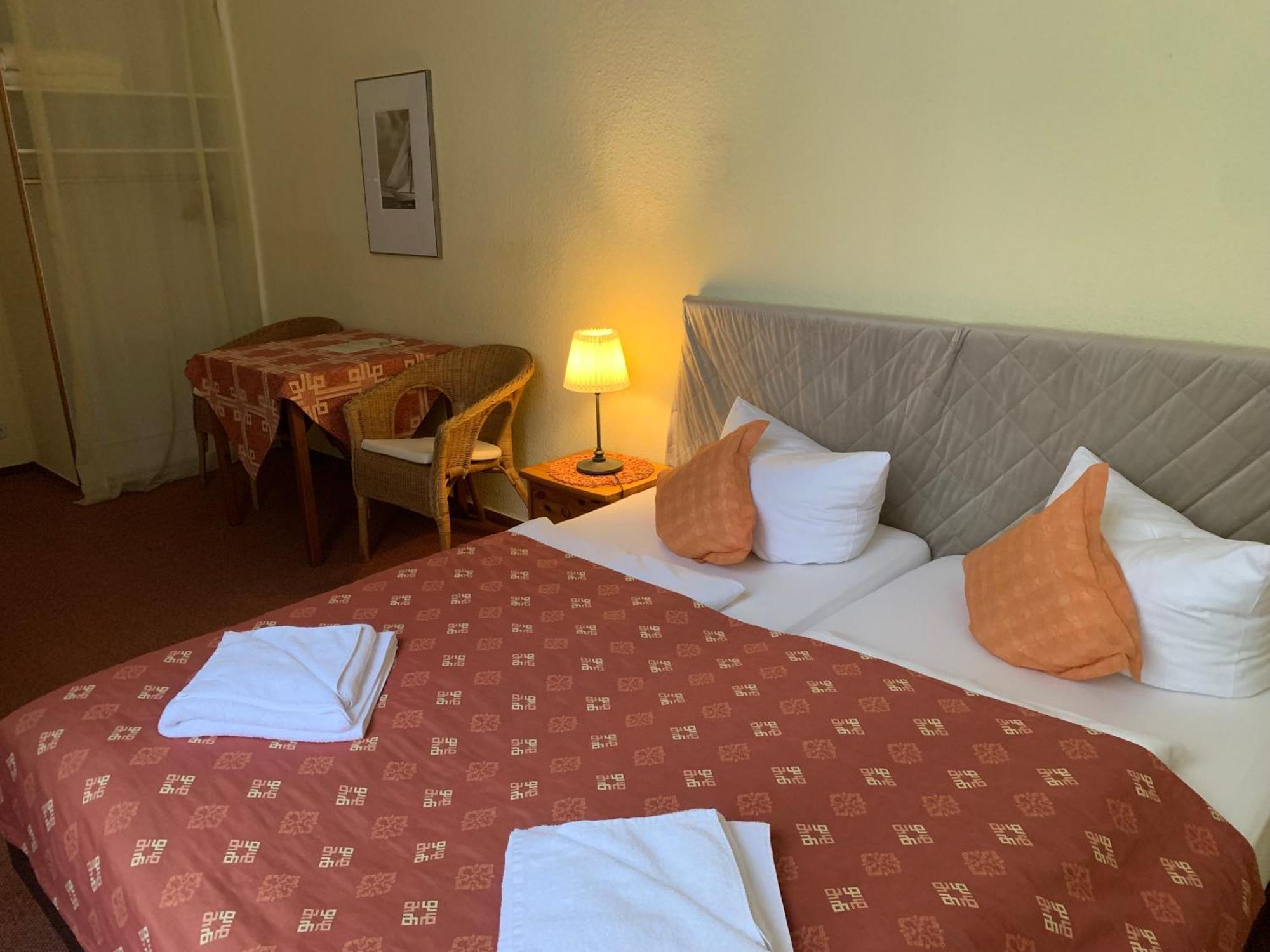 Hotel Pension Senta Berlin Exterior photo