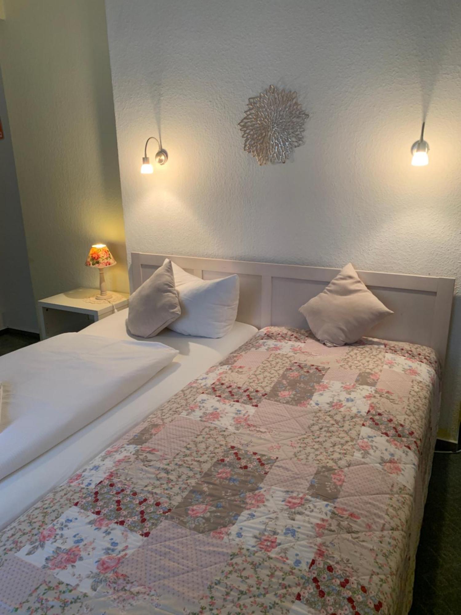 Hotel Pension Senta Berlin Exterior photo