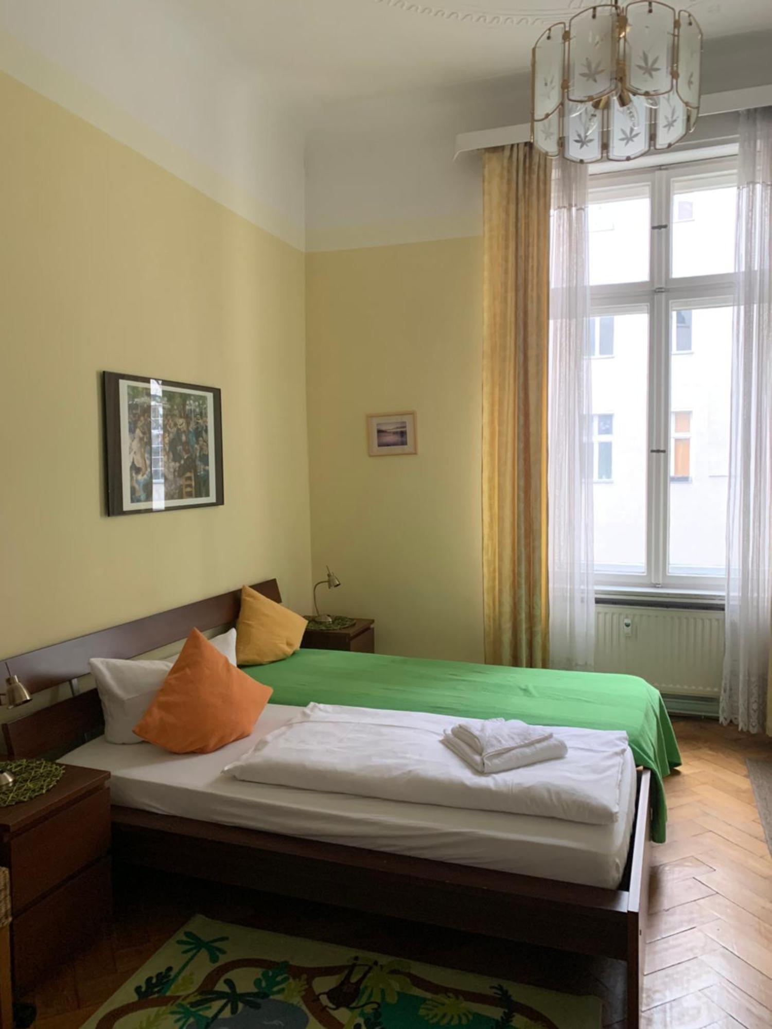 Hotel Pension Senta Berlin Exterior photo